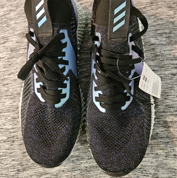 Adidas - Picture 3 of 7